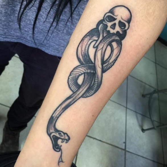 Simbol unik di film Harry Potter ini lucu kalau jadi tato, coba deh!