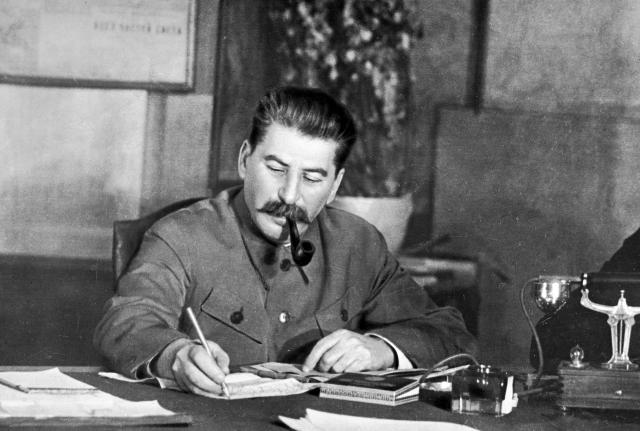 10 Orang ini kekayaannya tak terkalahkan sepanjang sejarah, bikin iri! 10 Orang ini kekayaannya tak terkalahkan sepanjang sejarah, bikin iri!