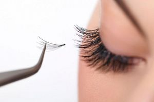 10 Hal penting ini wajib kamu tahu sebelum sambung bulu mata!