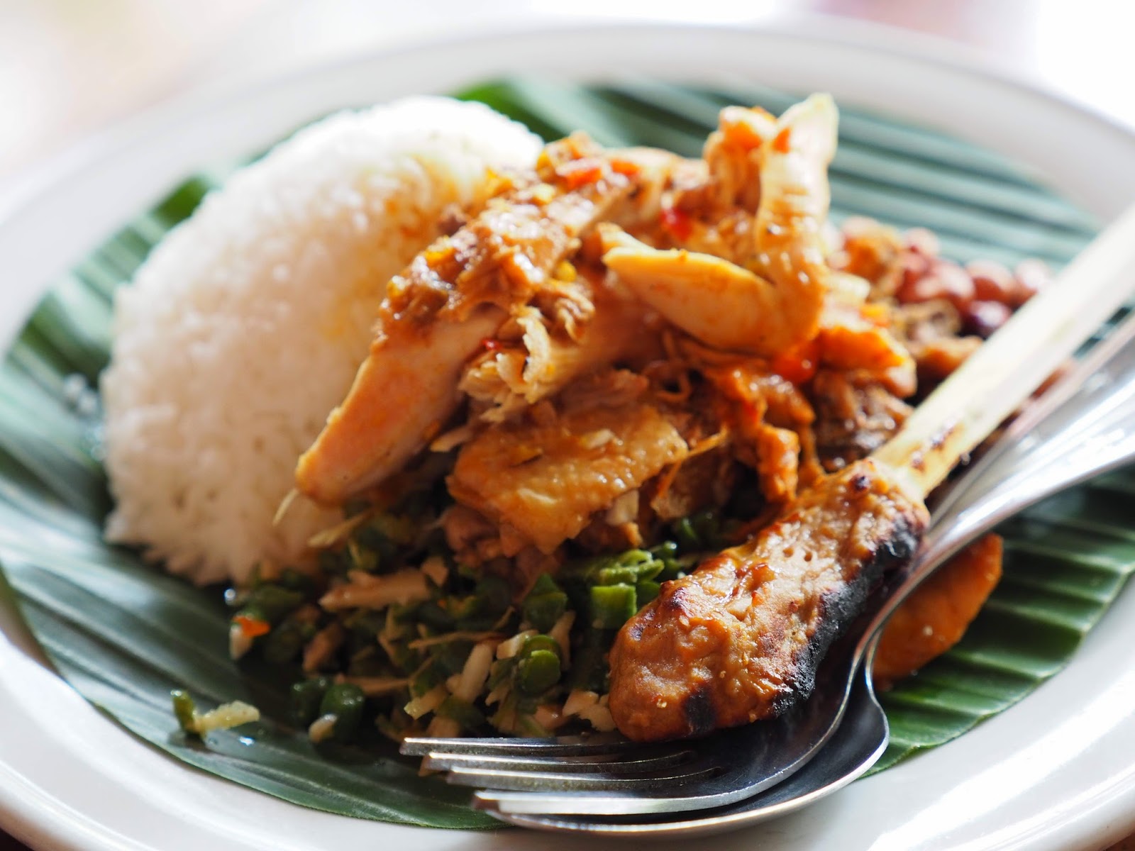 13 Destinasi kuliner khas Bali ini lezatnya minta ampun, kunjungi ya!