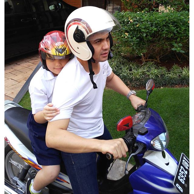 Awet mudanya Sahrul Gunawan, dari 1996 sampai sekarang tetap ganteng! Awet mudanya Sahrul Gunawan, dari 1996 sampai sekarang tetap ganteng!