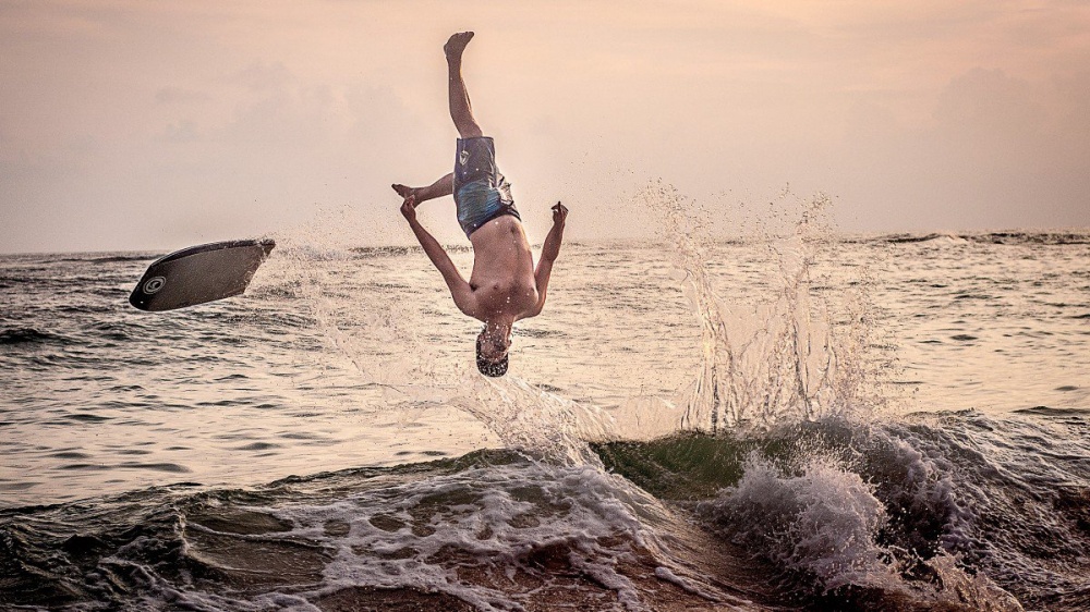 20 Fotografi keren ini tapi bikin ngilu, olahraga menantang maut! 20 Fotografi keren ini tapi bikin ngilu, olahraga menantang maut!