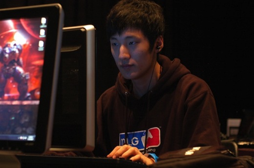 Jangan dicap buruk dulu, ini hal istimewa dari cowok gamer!