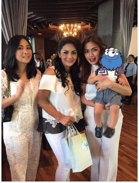 Ini wajah ganteng El, anak Jessica Iskandar yang bule banget  Ini wajah ganteng El, anak Jessica Iskandar yang bule banget