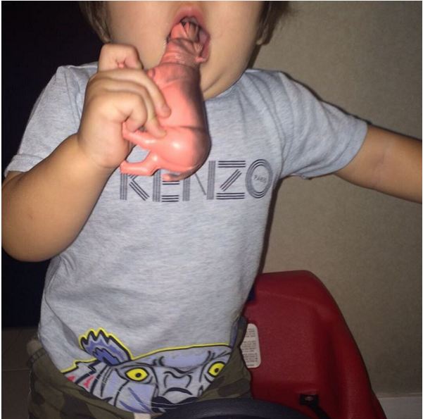 Ini wajah ganteng El, anak Jessica Iskandar yang bule banget  Ini wajah ganteng El, anak Jessica Iskandar yang bule banget