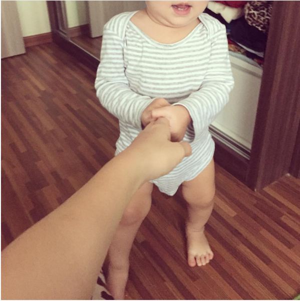 Ini wajah ganteng El, anak Jessica Iskandar yang bule banget  Ini wajah ganteng El, anak Jessica Iskandar yang bule banget