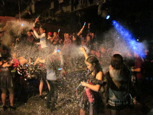 30 Pengalaman yang harusnya sudah kamu jalani sebelum usia 30 tahun