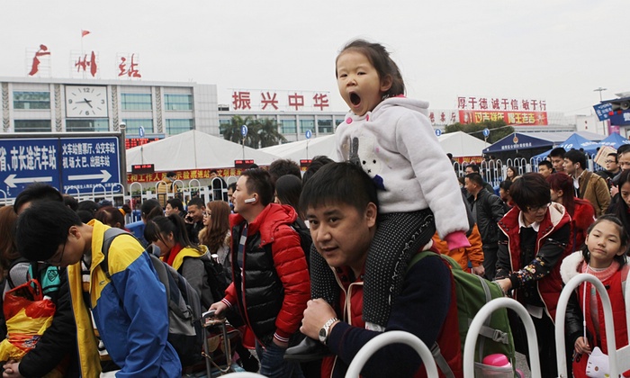 Foto-foto mudik Imlek di China yang bikin geleng-geleng kepala