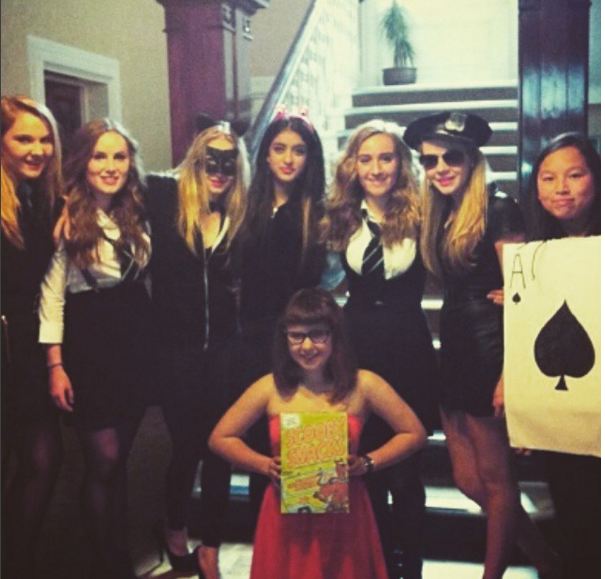 Kecantikan Navya cucu Amitabh Bachchan, pesonanya bagai bidadari India Kecantikan Navya cucu Amitabh Bachchan, pesonanya bagai bidadari India