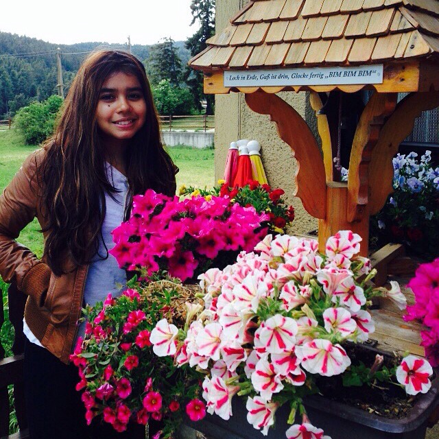 Apa kabar JP Millenix? Kini drummer cilik IMB ini makin cantik jelita