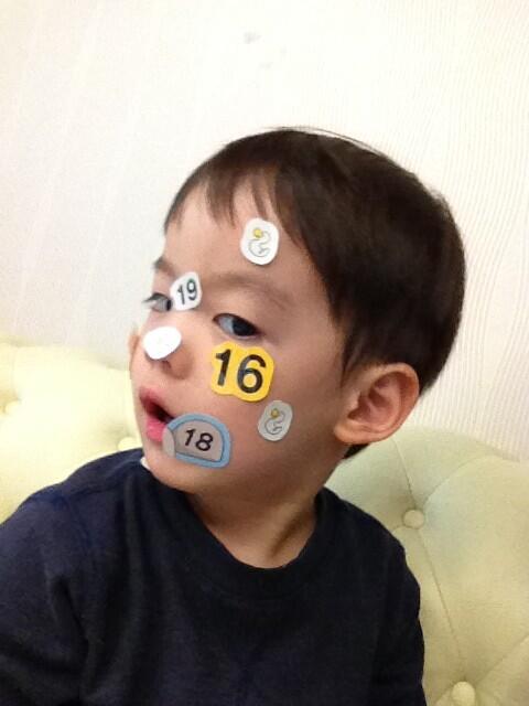 21 Dedek gemes anak selebriti Korea, bikin gregetan pengen nyubit!