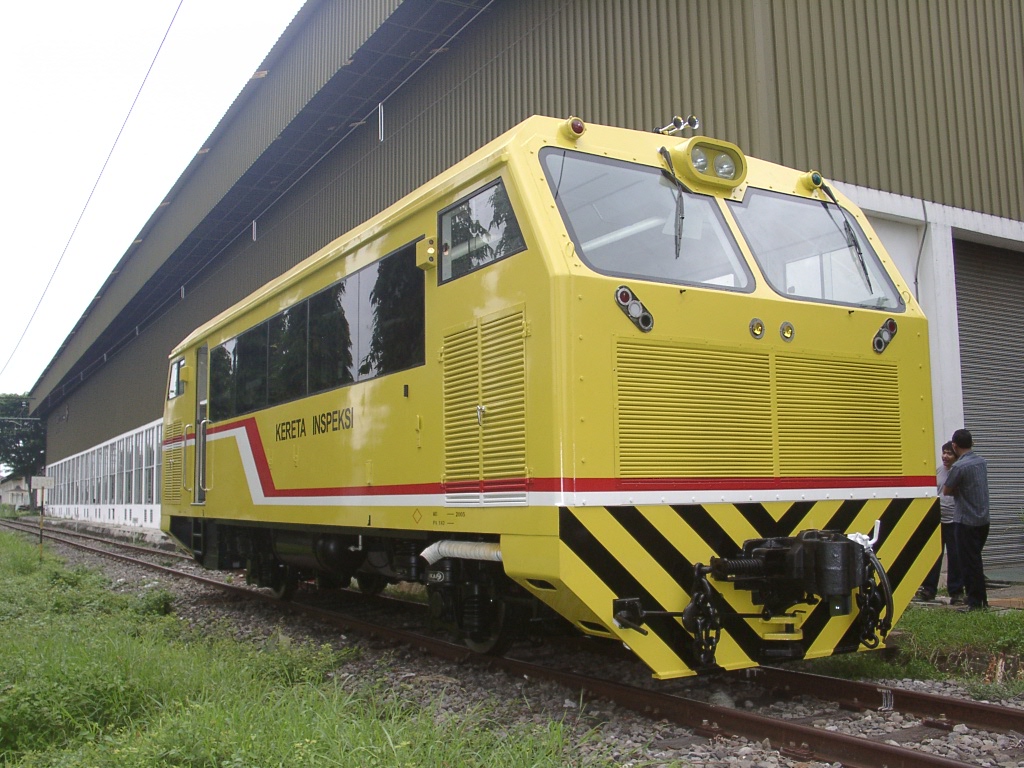 25 Deretan kereta api keren buatan anak bangsa, kami ikut bangga! 25 Deretan kereta api keren buatan anak bangsa, kami ikut bangga!