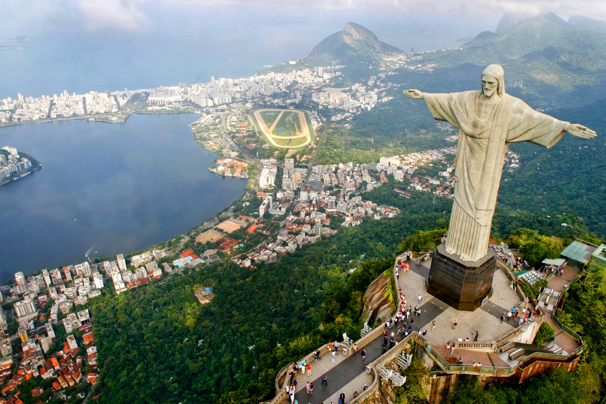 Ini dia 11 patung simbol keagamaan terbesar di dunia 