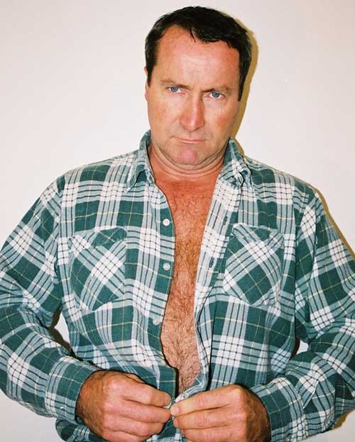 20 Trik merawat pakaian agar terlihat baru, coba buktikan!