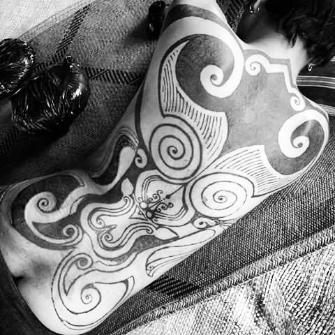 Nggak cuma seni motif  tato  khas Indonesia ini juga jadi 