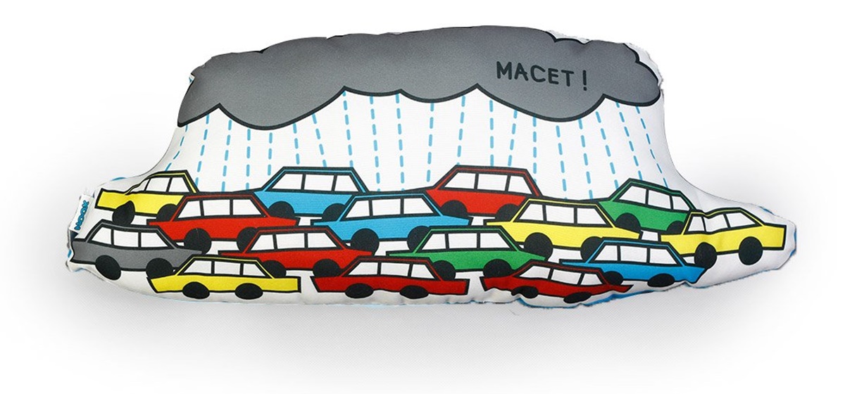 Sayang anak, kenalkan Indonesia dengan 10 desain bantal lucu ini