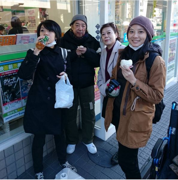 Ingat Leony Trio KwekKwek? Apa kabarnya sekarang? Ingat Leony Trio KwekKwek? Apa kabarnya sekarang?