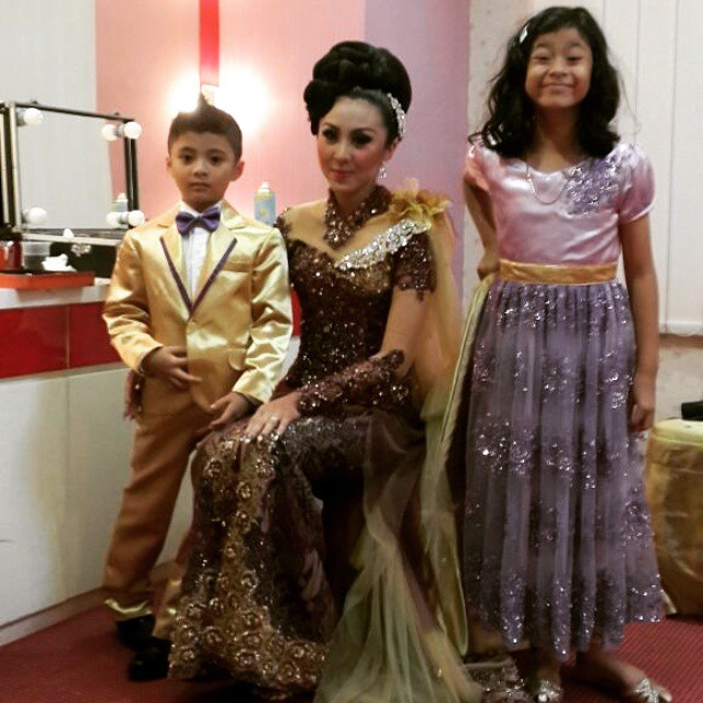 Mantan artis cilik Errina GD kini jadi hot mama 3 anak, makin cantik!