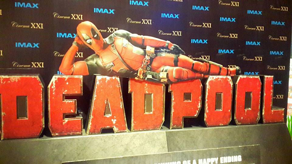 15 Meme kocak film Deadpool, kalau kamu nggak ngakak kebangetan!