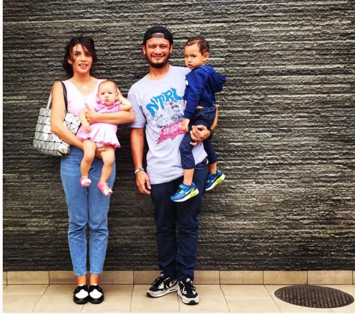 Eno Netral, si drummer ganteng yang menjelma jadi hot papa Eno Netral, si drummer ganteng yang menjelma jadi hot papa