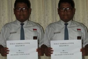Isi surat terbuka siswa SMA untuk rektor UI ini bikin haru, apa ya?