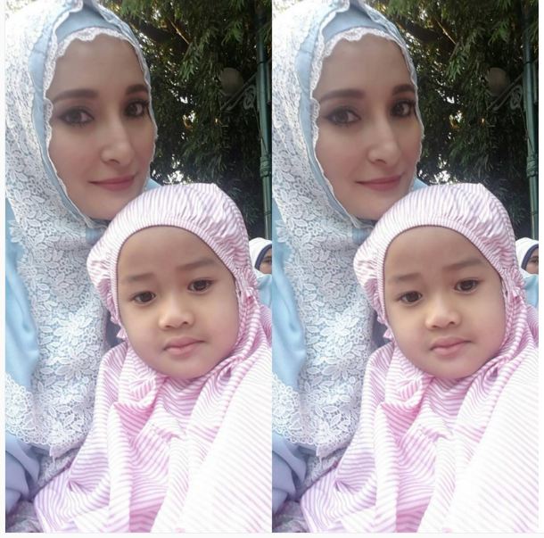Kenalkan Alia, putri Inneke Koesherawati yang modis dan cantik jelita Kenalkan Alia, putri Inneke Koesherawati yang modis dan cantik jelita