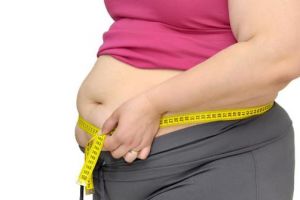 Gadis ini jengkel setengah mati, sering diejek gendut oleh ketua OSIS