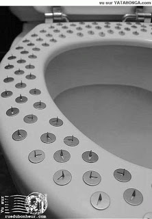 20 Desain toilet antimainstream, di Indonesia nggak kalah keren!