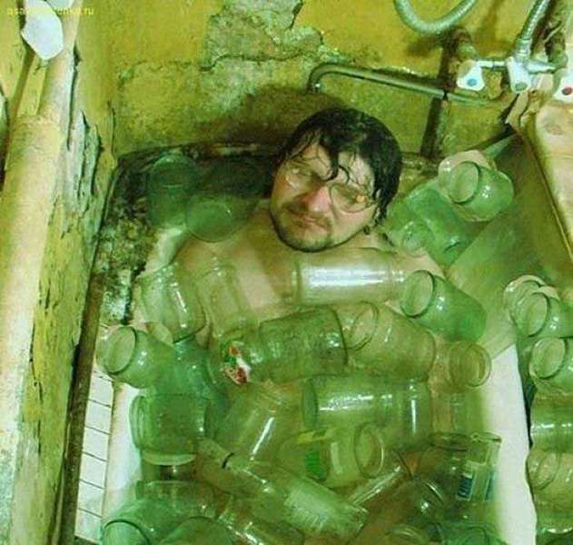 20 Foto profil gokil orang Rusia di situs kencan online, berani tiru?