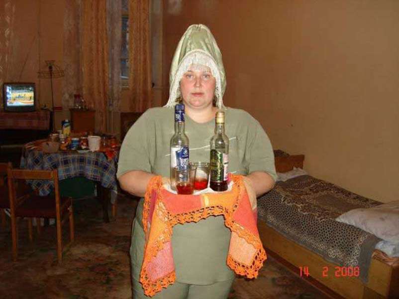 20 Foto profil gokil orang Rusia di situs kencan online, berani tiru?