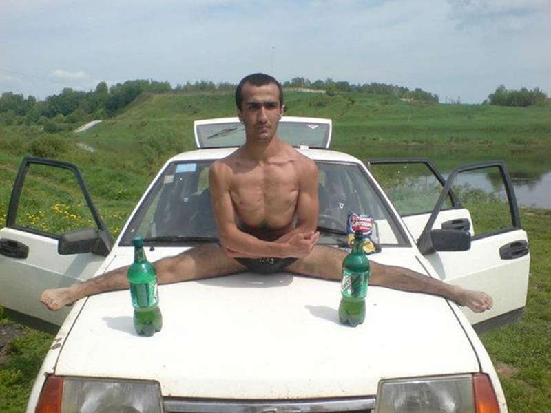 20 Foto profil gokil orang Rusia di situs kencan online, berani tiru?