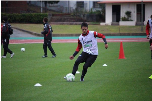 Kabar terbaru Irfan Bachdim, jadi hot papa ganteng di Jepang