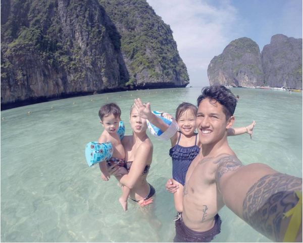 Kabar terbaru Irfan Bachdim, jadi hot papa ganteng di Jepang