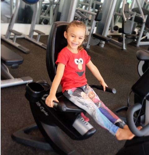 Chloe Lynch, putri Melaney Ricardo, kecantikannya bak Isabella 'Elif'