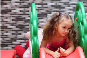 Chloe Lynch, putri Melaney Ricardo, kecantikannya bak Isabella 'Elif'