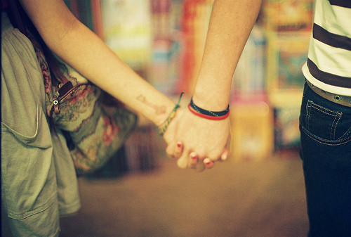 Tanpa kamu sadari, 13 momen ini membuatmu tahu karakter asli pasangan