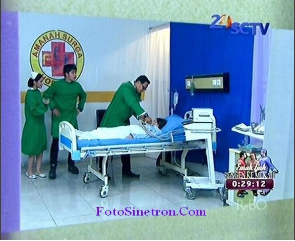 12 Foto ini tunjukkan absurdnya sinetron Indonesia, miris nggak sih? 12 Foto ini tunjukkan absurdnya sinetron Indonesia, miris nggak sih?