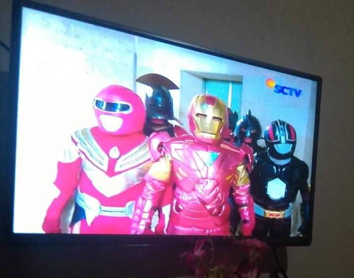 12 Foto ini tunjukkan absurdnya sinetron Indonesia, miris nggak sih? 12 Foto ini tunjukkan absurdnya sinetron Indonesia, miris nggak sih?