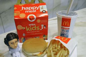 Disimpan 6 tahun, produk makanan McDonald's ini berubah mengerikan!