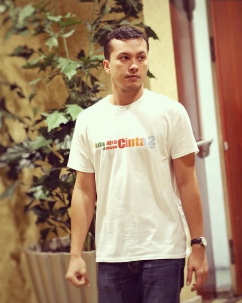 Ini bukti kegantengan Nicholas 'Rangga' Saputra tak lekang oleh waktu