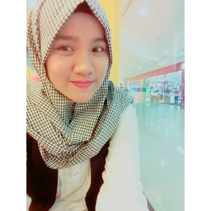 Mengenal Bripda Rizka Munawwaroh, polwan jelita penghafal Alquran