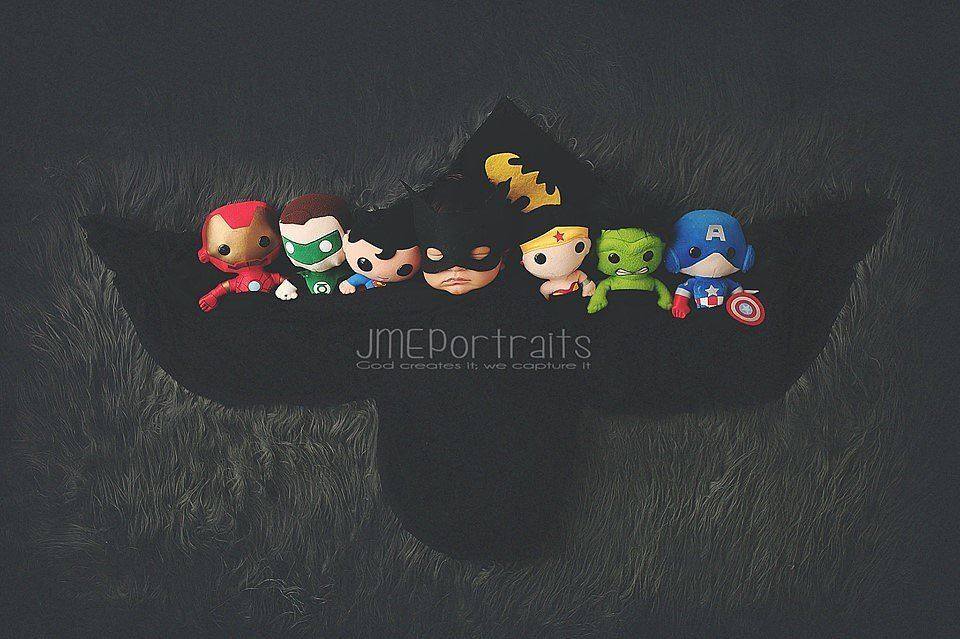 Lucunya 21 foto bayi bareng superhero idola, bikin gemas! 