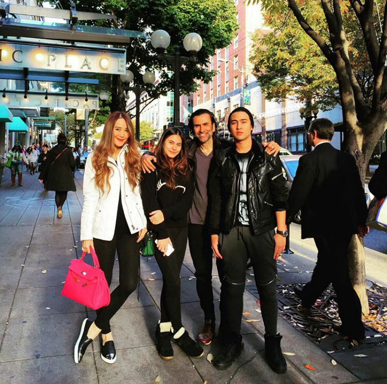 Matthew Thomas, gantengnya mewarisi sang ayah, Jeremy Thomas! Matthew Thomas, gantengnya mewarisi sang ayah, Jeremy Thomas!