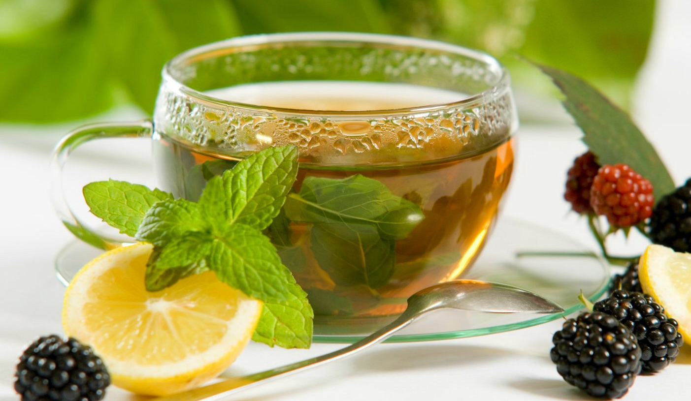 Ganti kebiasaan kamu ngopi di pagi hari dengan teh hijau, lebih sehat!