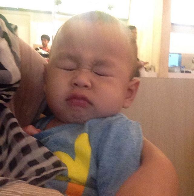 Anjasmara sudah punya cucu nan menggemaskan lho, ini dia foto-fotonya Anjasmara sudah punya cucu nan menggemaskan lho, ini dia foto-fotonya