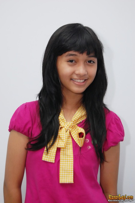 Putri Ayu IMB dulu hitam manis sekarang tambah cantik lho.. Putri Ayu IMB dulu hitam manis sekarang tambah cantik lho..