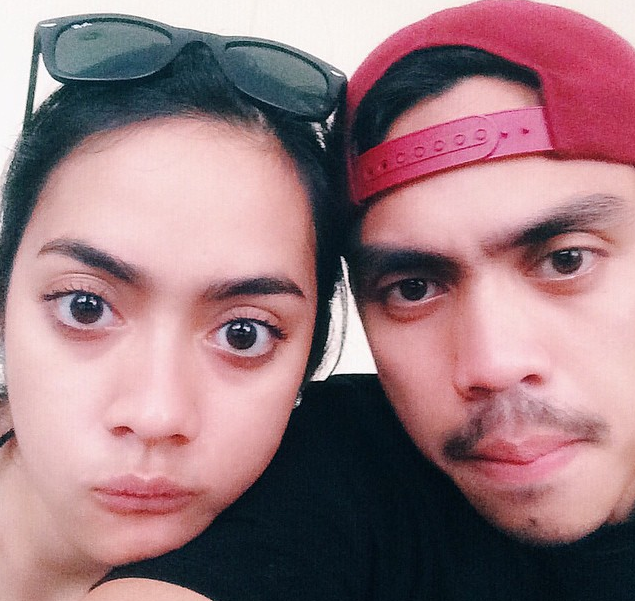 9 Alasan kenapa kamu harus berani menikahi teman satu SMA, ihik!