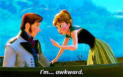 12 Alasan pasangan yang nggak romantis itu juga patut dipertahankan