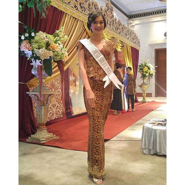 Mengenal Kezia, mantan pegawai bank yang jadi Putri Indonesia 2016 Mengenal Kezia, mantan pegawai bank yang jadi Putri Indonesia 2016