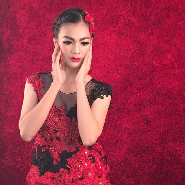 Mengenal Kezia, mantan pegawai bank yang jadi Putri Indonesia 2016 Mengenal Kezia, mantan pegawai bank yang jadi Putri Indonesia 2016